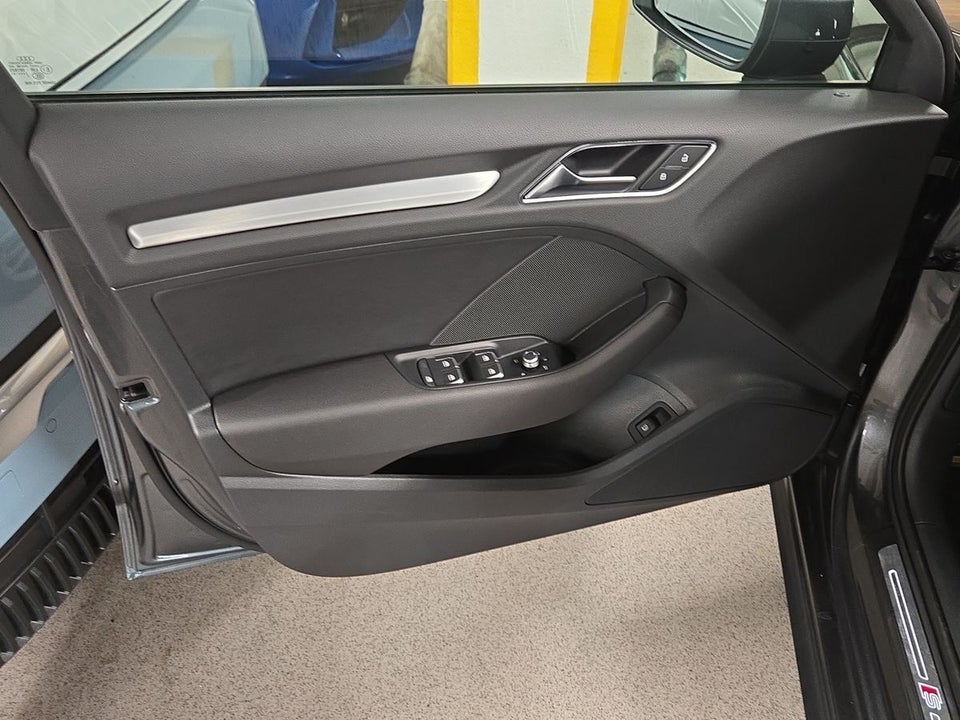 Audi A3 1,4 e-tron S-line Sportback S-tr. 5d