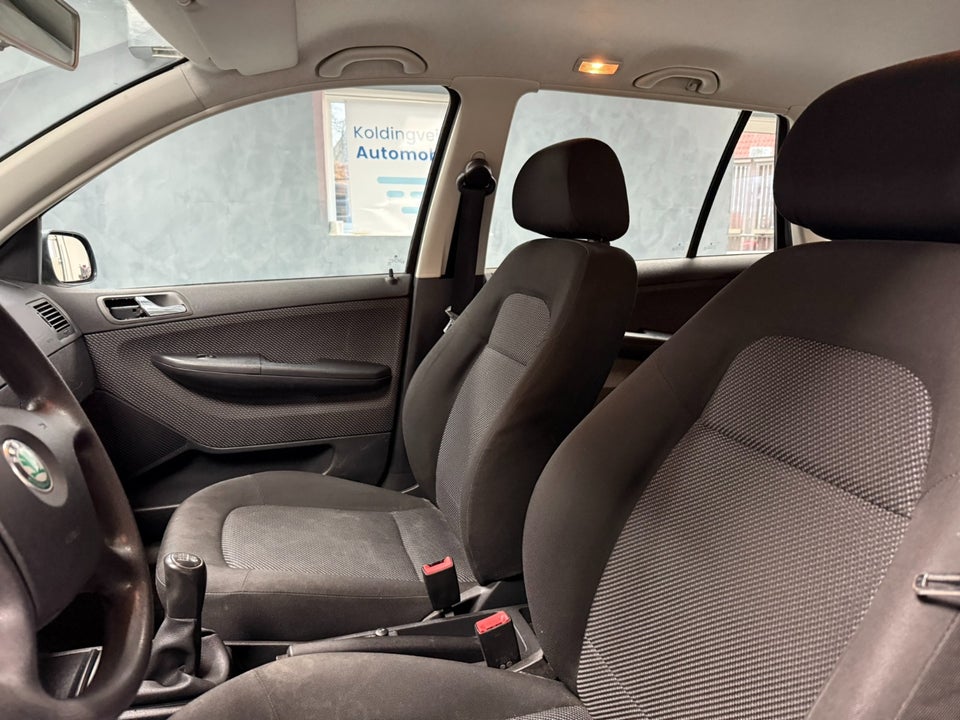 Skoda Fabia 1,4 16V 75 Ambiente 4d