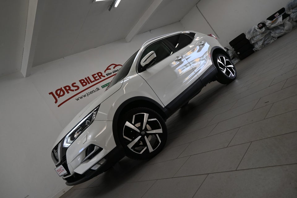 Nissan Qashqai 1,3 Dig-T 140 Tekna 5d