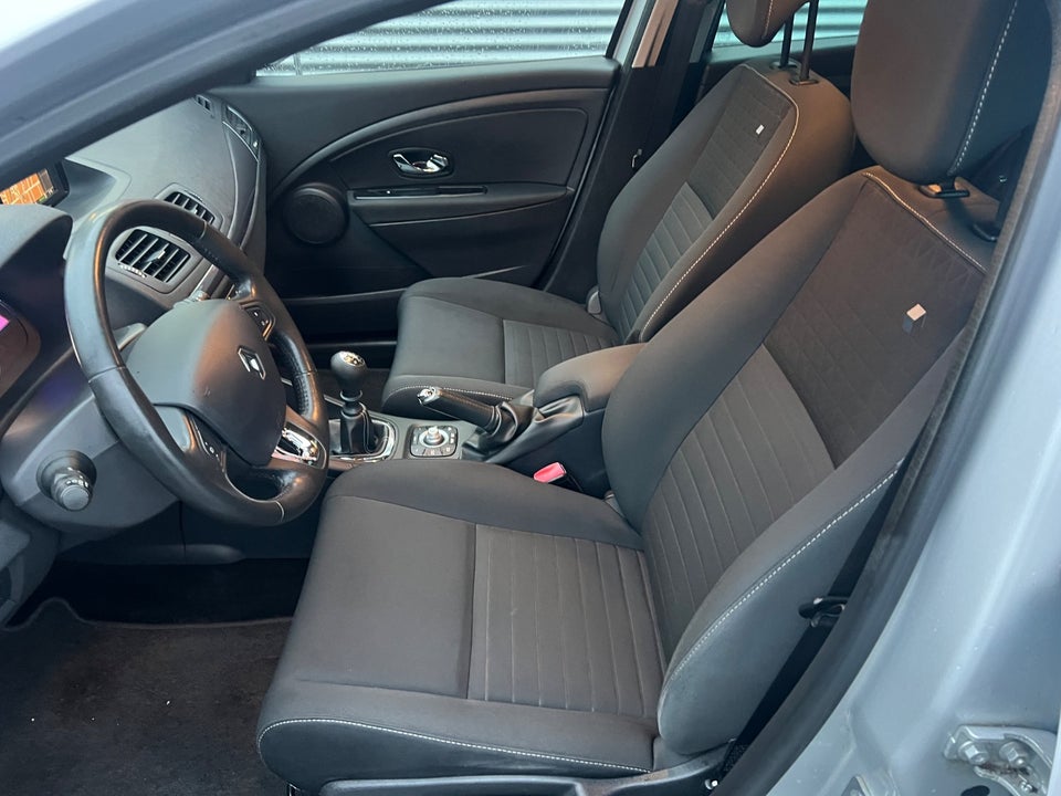 Renault Megane III 1,5 dCi 110 Expression Sport Tourer 5d