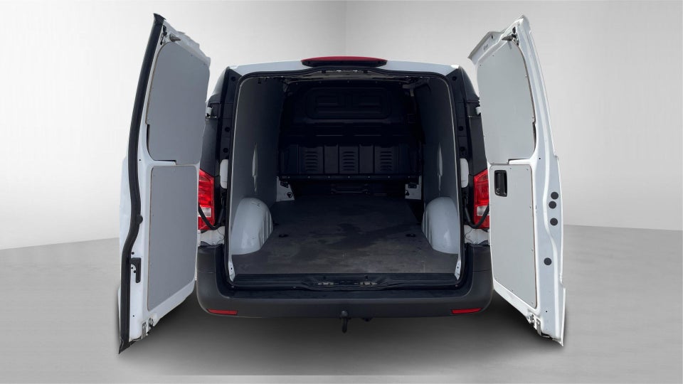 Mercedes Vito 114 2,0 CDi Kassevogn aut. L RWD