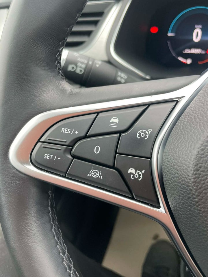 Renault Captur 1,6 E-Tech Intens 5d