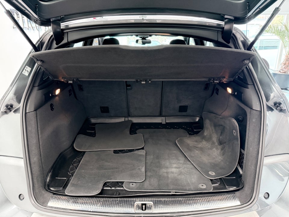 Audi Q5 3,0 TDi 245 S-line quattro S-tr. 5d