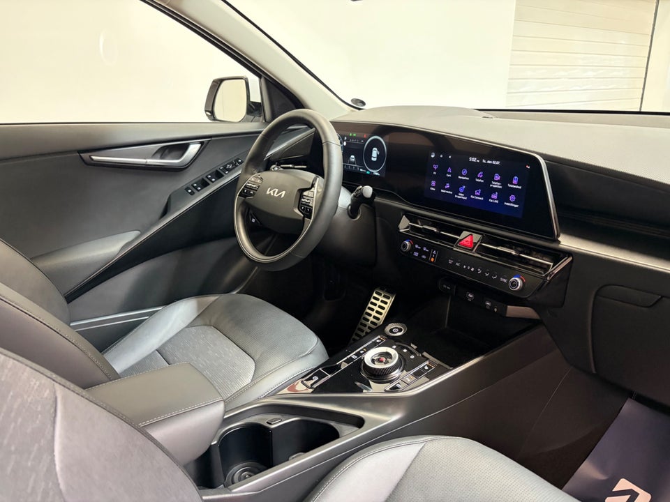 Kia Niro 64 EV Upgrade 5d