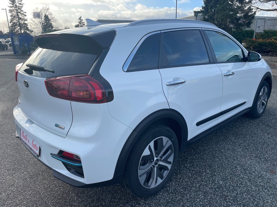 Kia e-Niro 64 Premium 5d