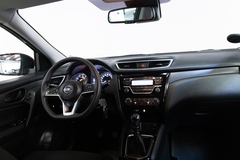 Nissan Qashqai 1,3 Dig-T 140 Visia 5d