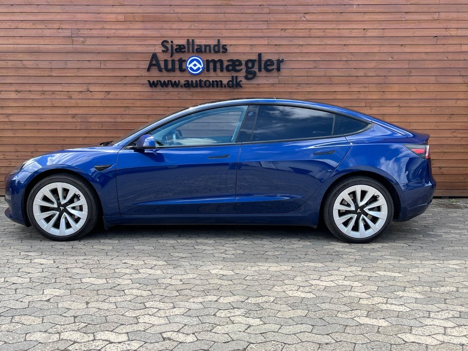 Tesla Model 3 Long Range AWD 4d