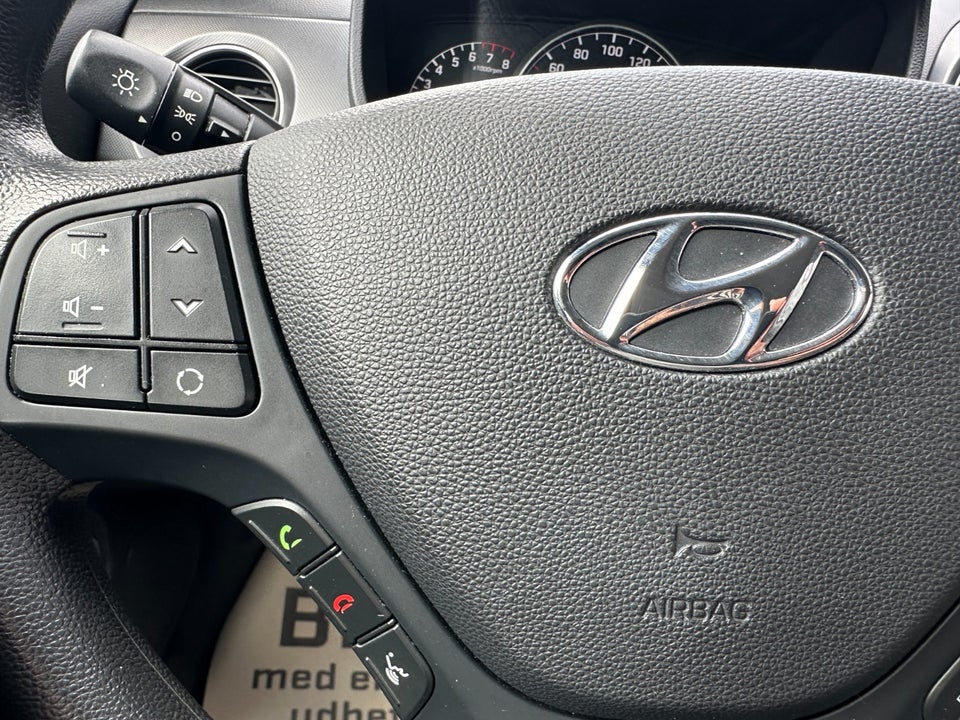 Hyundai i10 1,0 Touch 5d