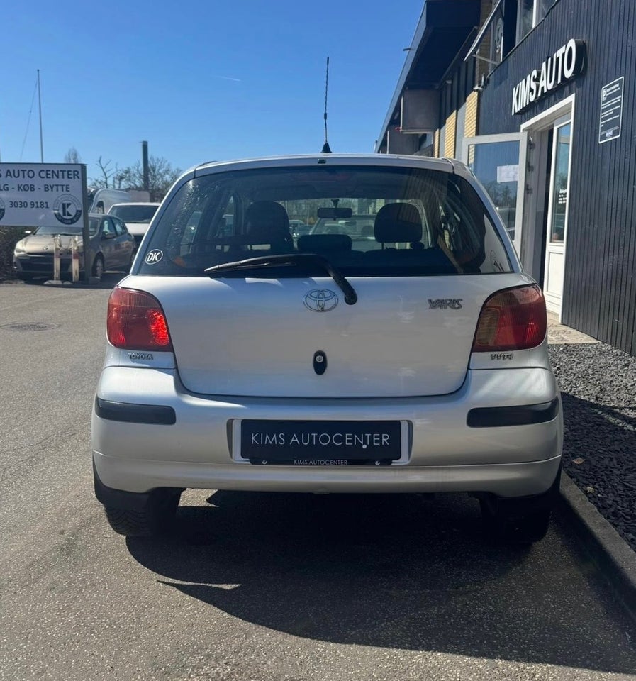 Toyota Yaris 1,0 Sol MMT 5d