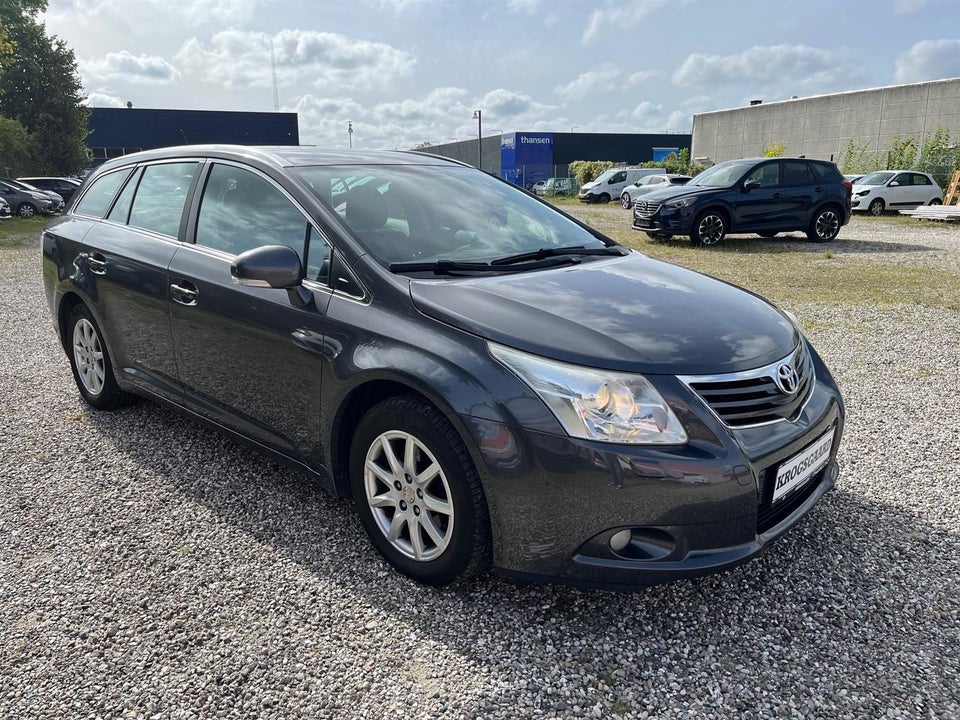 Toyota Avensis 2,0 D-4D TX stc. 5d