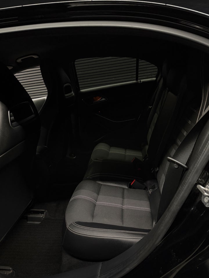 Mercedes A200 1,6 Urban aut. 5d