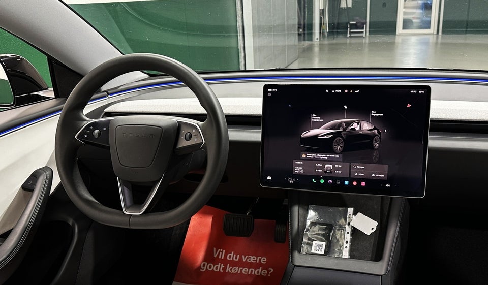 Tesla Model 3 Long Range AWD 4d