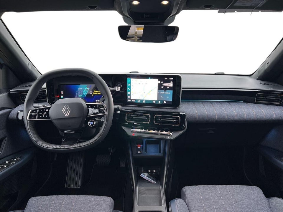 Renault 4 E-Tech 52 Techno 5d