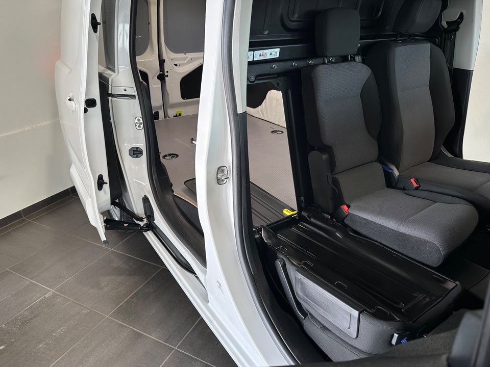 Peugeot Partner 1,5 BlueHDi 130 L2V2 Ultimate EAT8 Van