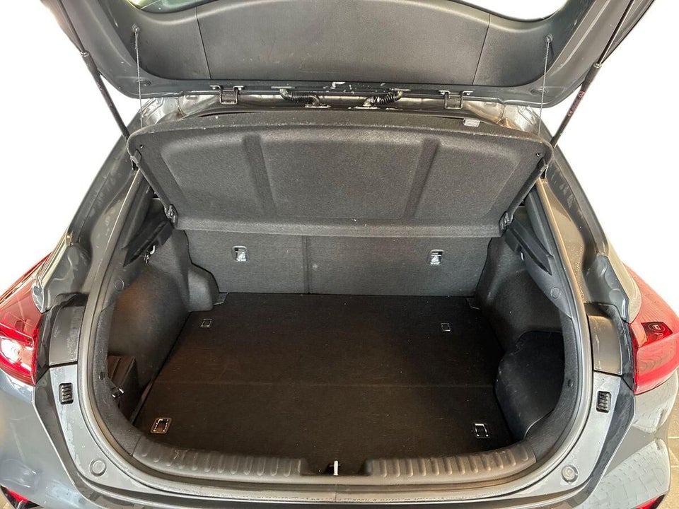 Kia XCeed 1,6 PHEV Prestige DCT 5d