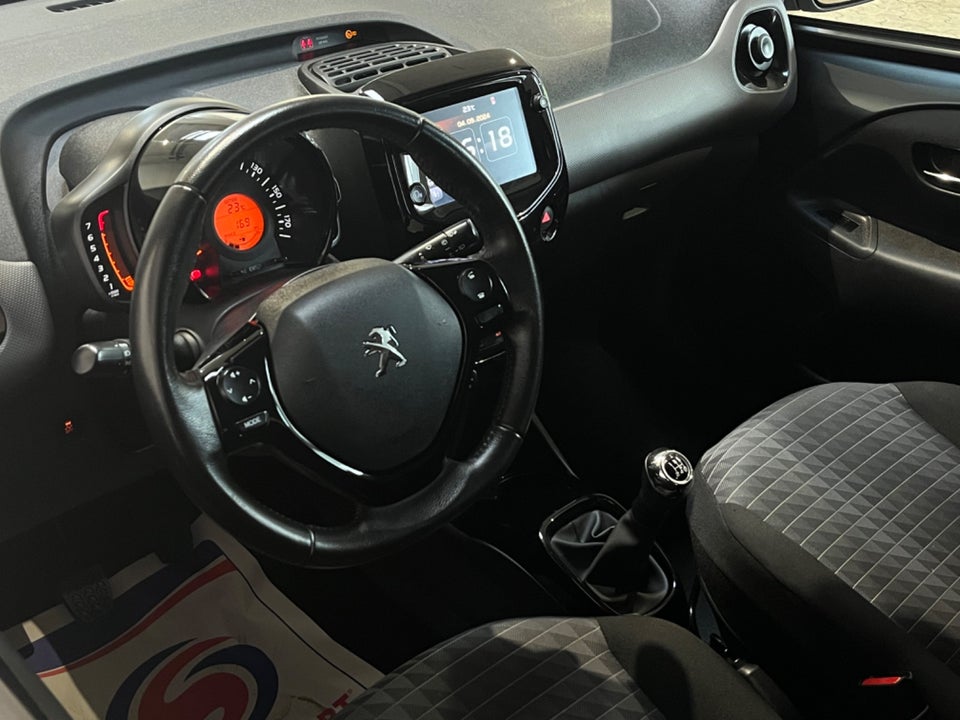 Peugeot 108 1,0 e-VTi 72 Allure+ 5d