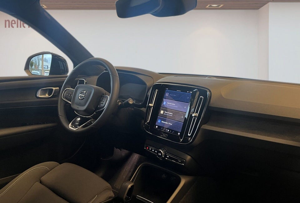 Volvo XC40 ReCharge Extended Range Plus 5d