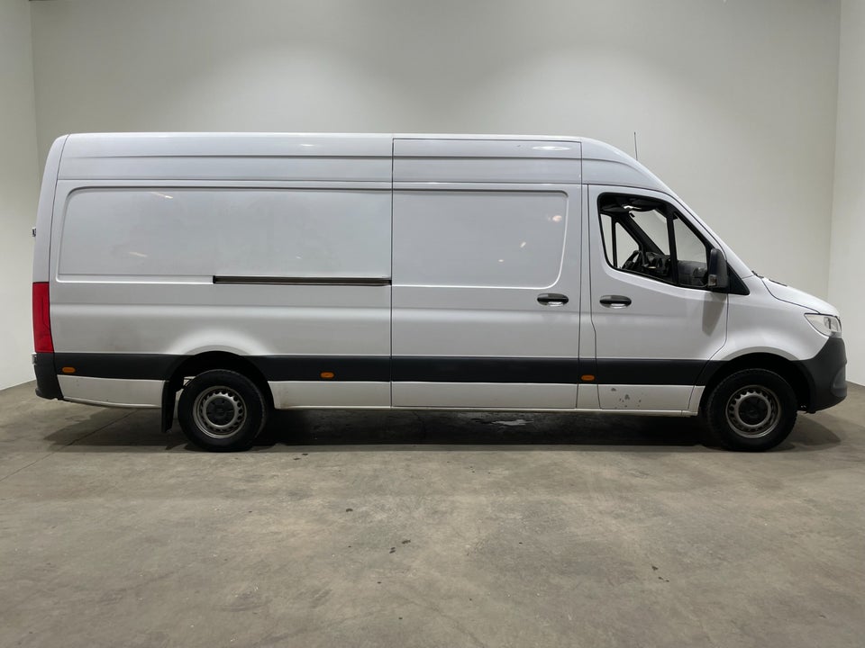 Mercedes Sprinter 319 3,0 CDi A3 Kassevogn aut. RWD