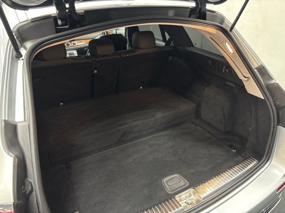 Mercedes E300 de 2,0 Advantage stc. aut. 5d