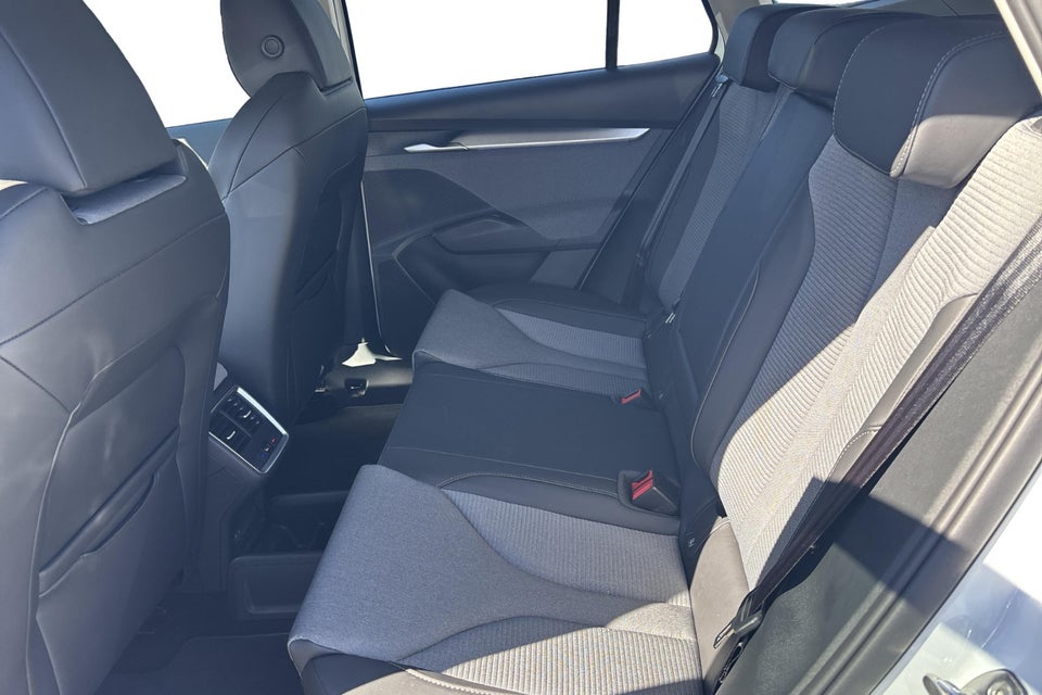 Skoda Enyaq 85 iV Loft 5d