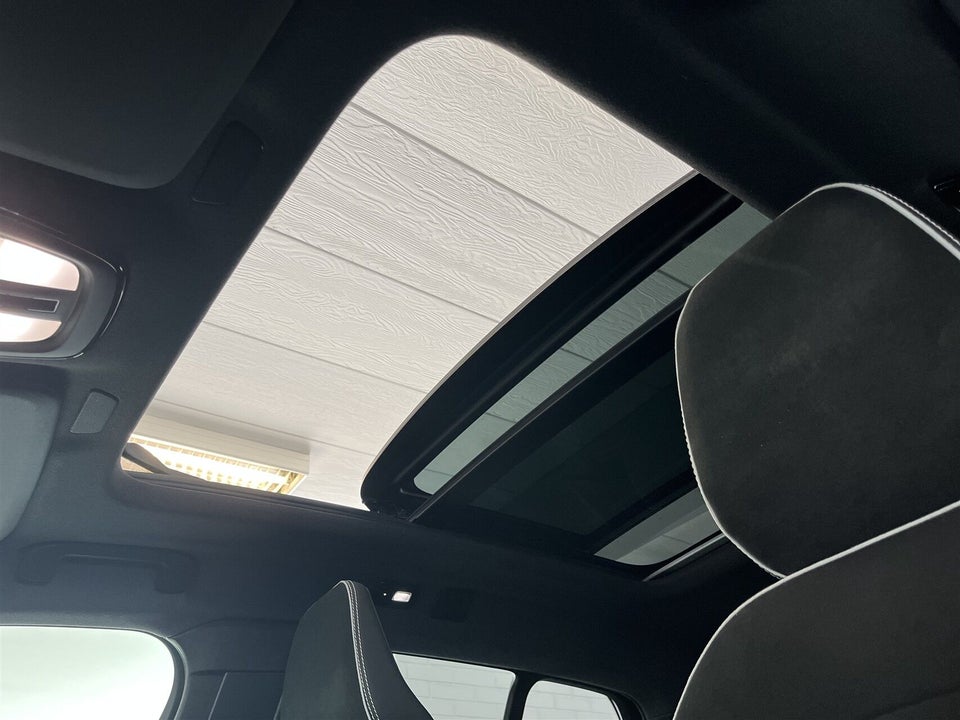 Volvo XC40 P6 ReCharge Pro 5d