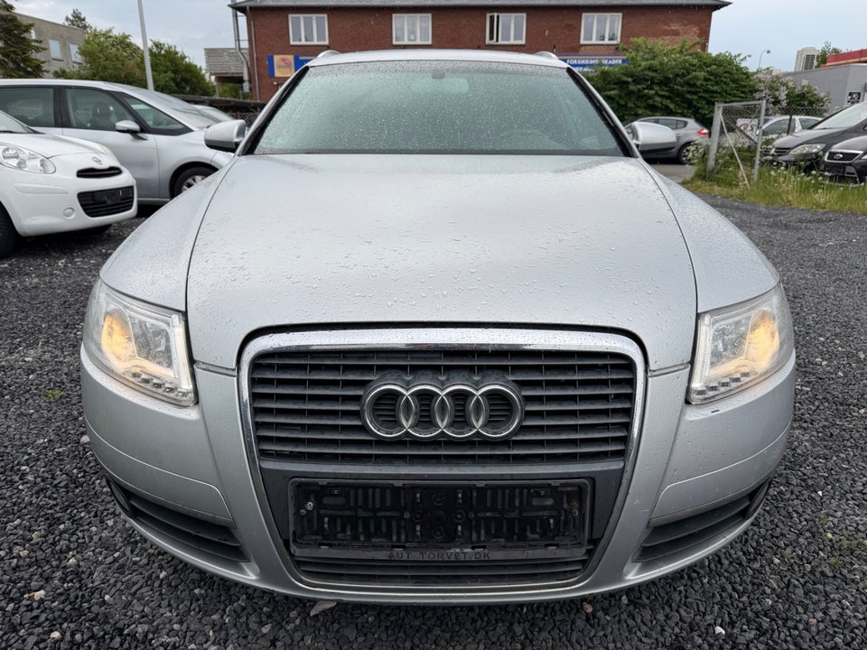 Audi A6 2,4 Avant quattro Tiptr. 5d