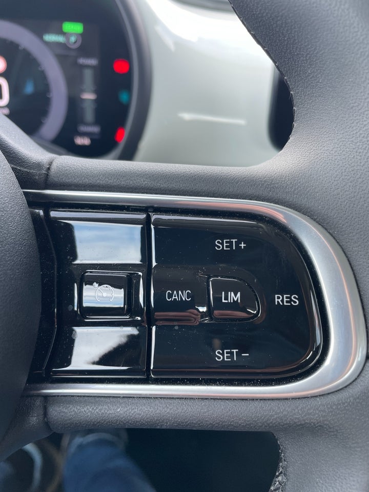 Fiat 500e 42 Icon 3d