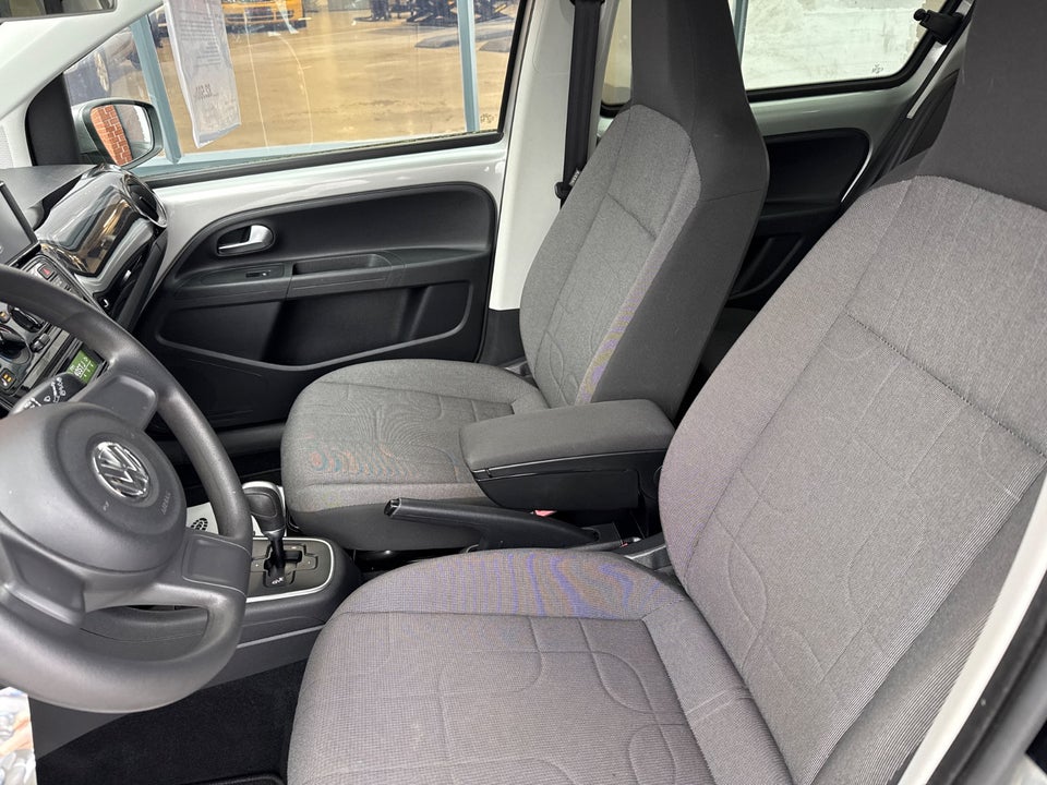 VW Up! 1,0 75 Move Up! ASG 5d