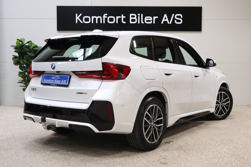 BMW iX1 xDrive30 Fully Charged M-Sport 5d