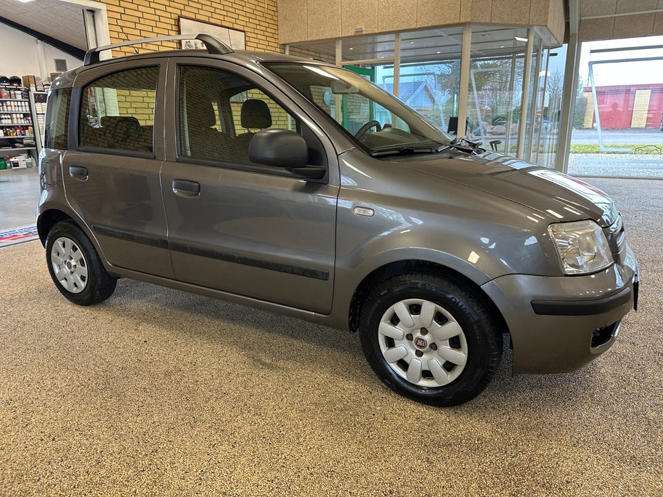 Fiat Panda 1,2 69 Dynamic 5d
