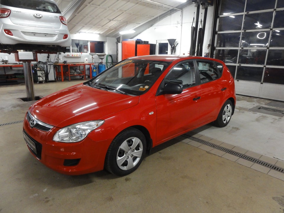 Hyundai i30 1,4 CVVT 109 Comfort 5d