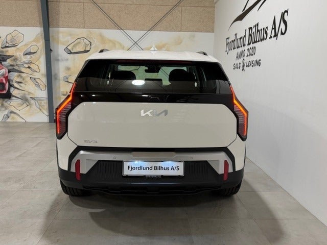 Kia EV3 58 Standard Range Access 5d