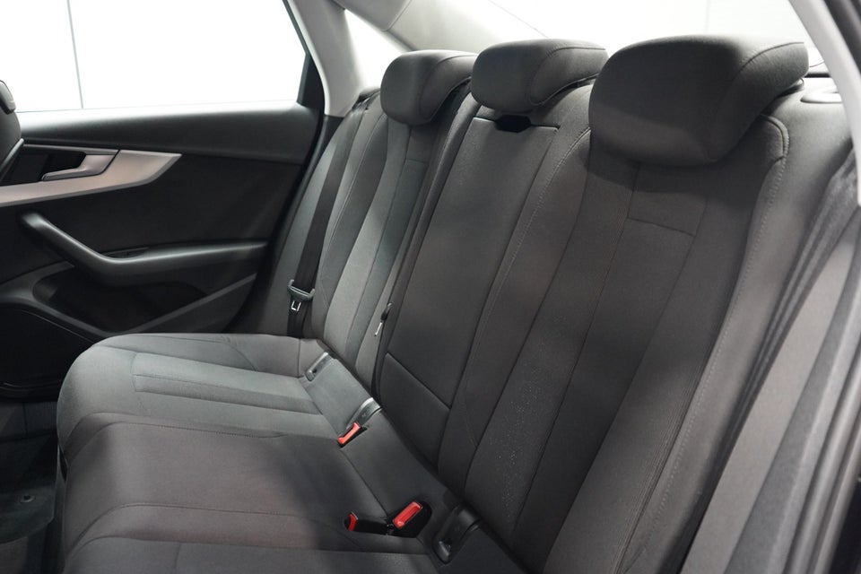 Audi A4 2,0 TFSi 190 Sport S-tr. 4d