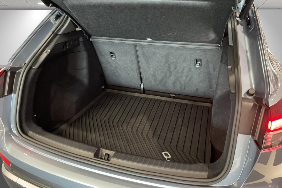 Audi Q4 e-tron 45 Progress 5d