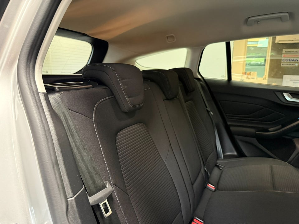 Ford Focus 1,0 EcoBoost mHEV Titanium stc. 5d