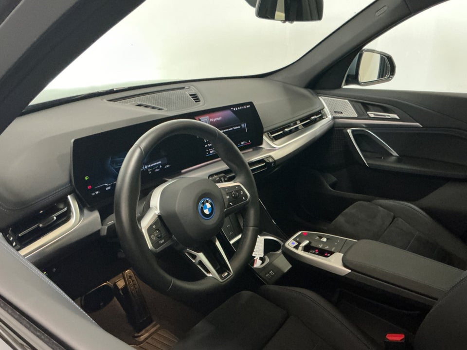 BMW iX1 xDrive30 M-Sport 5d