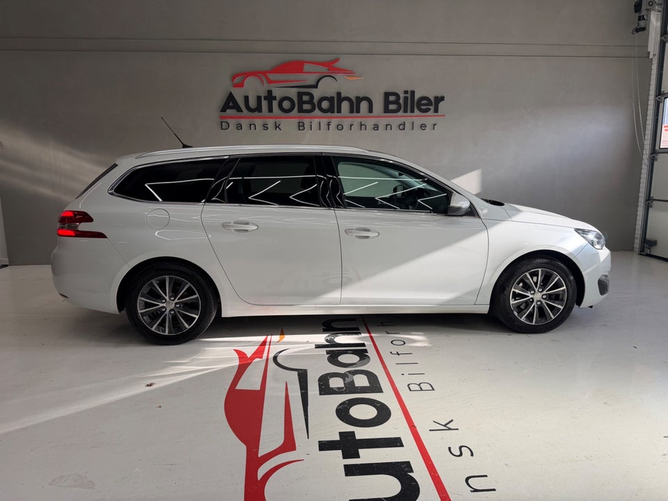 Peugeot 308 1,6 BlueHDi 120 Envy Sky SW 5d