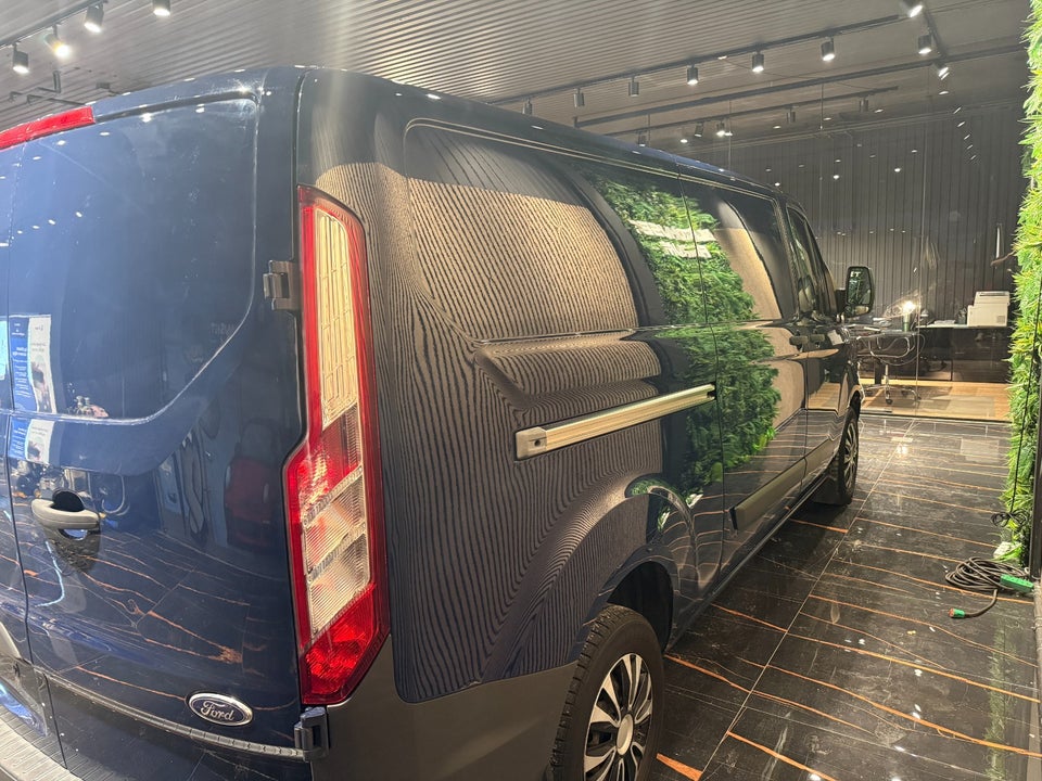Ford Transit Custom 310L 2,2 TDCi 125 Trend Van 5d