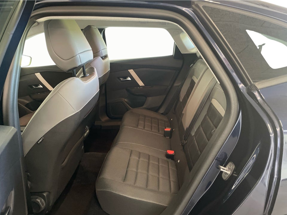 Citroën ë-C4 X 54 Plus 4d