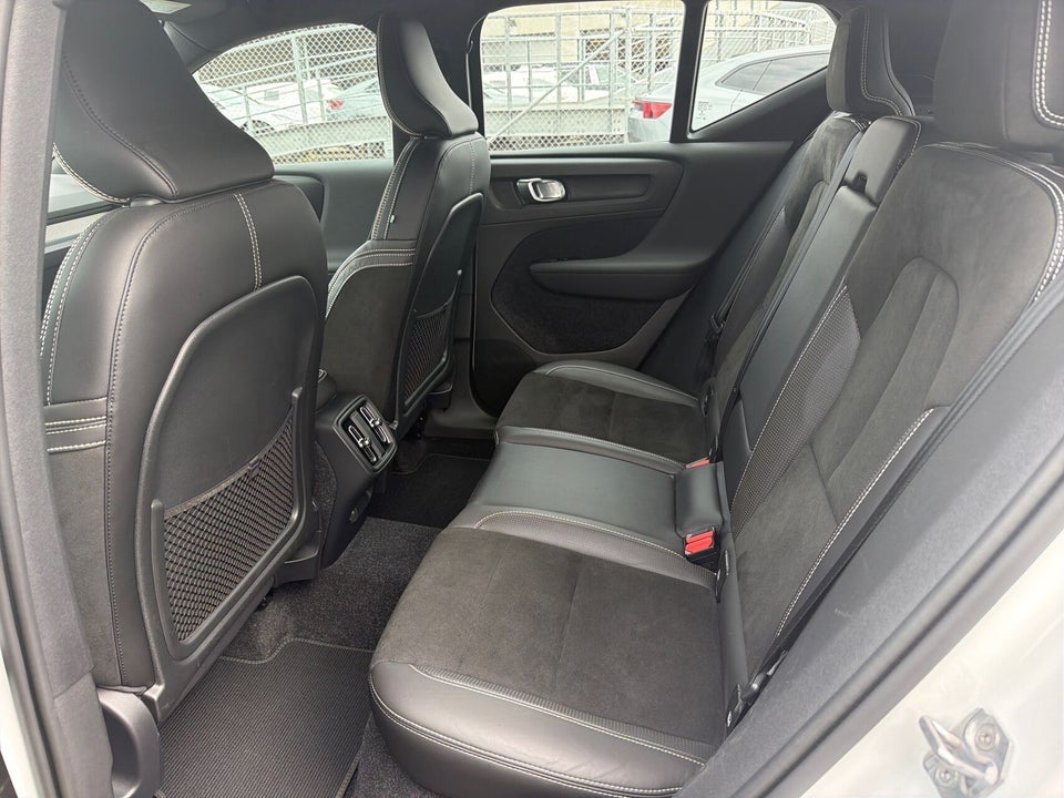 Volvo XC40 2,0 D4 190 R-Design aut. AWD 5d