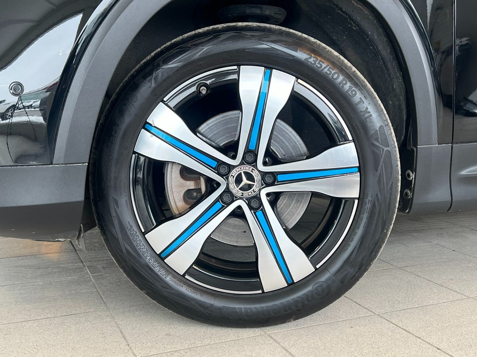 Mercedes EQB300 4Matic 5d