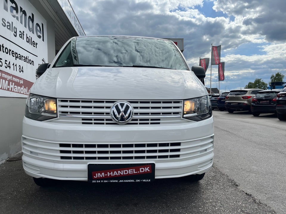 VW Transporter 2,0 TDi 150 Kassevogn DSG lang