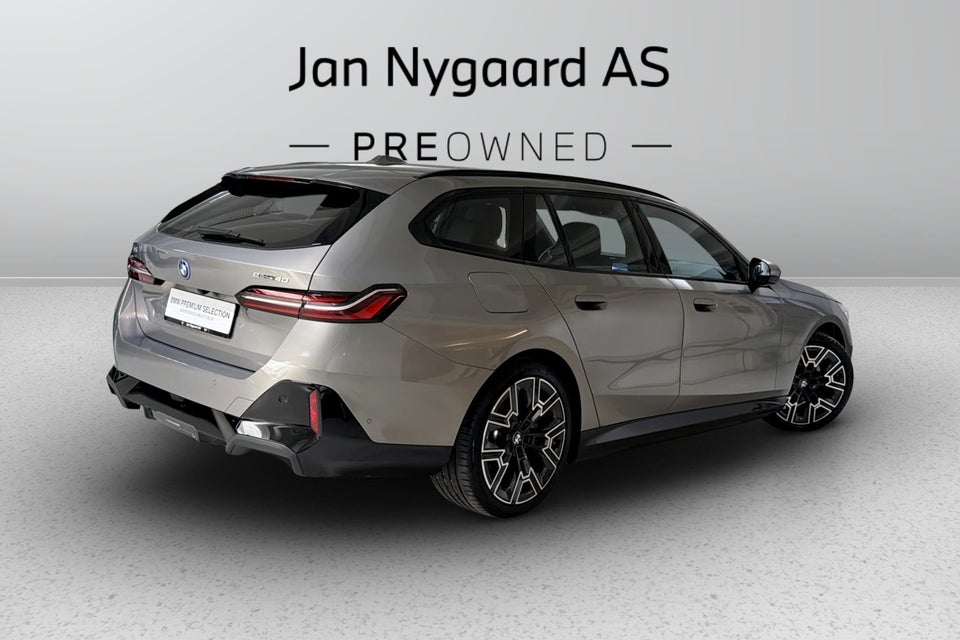 BMW i5 eDrive40 Touring Fully Charged M-Sport 5d