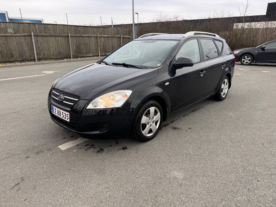 Kia Ceed 1,4 CVVT Exclusive SW 5d