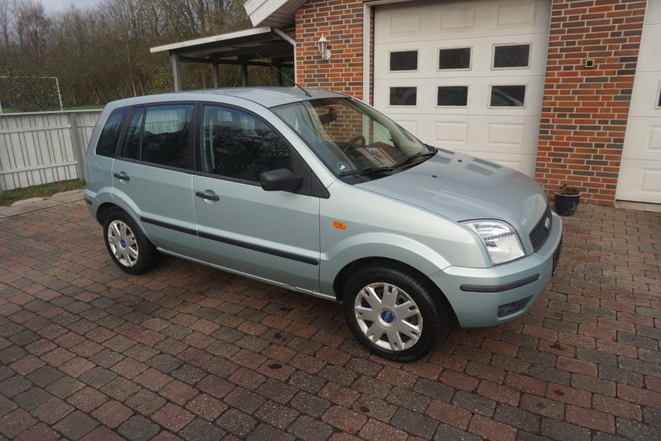 Ford Fusion 1,4  5d