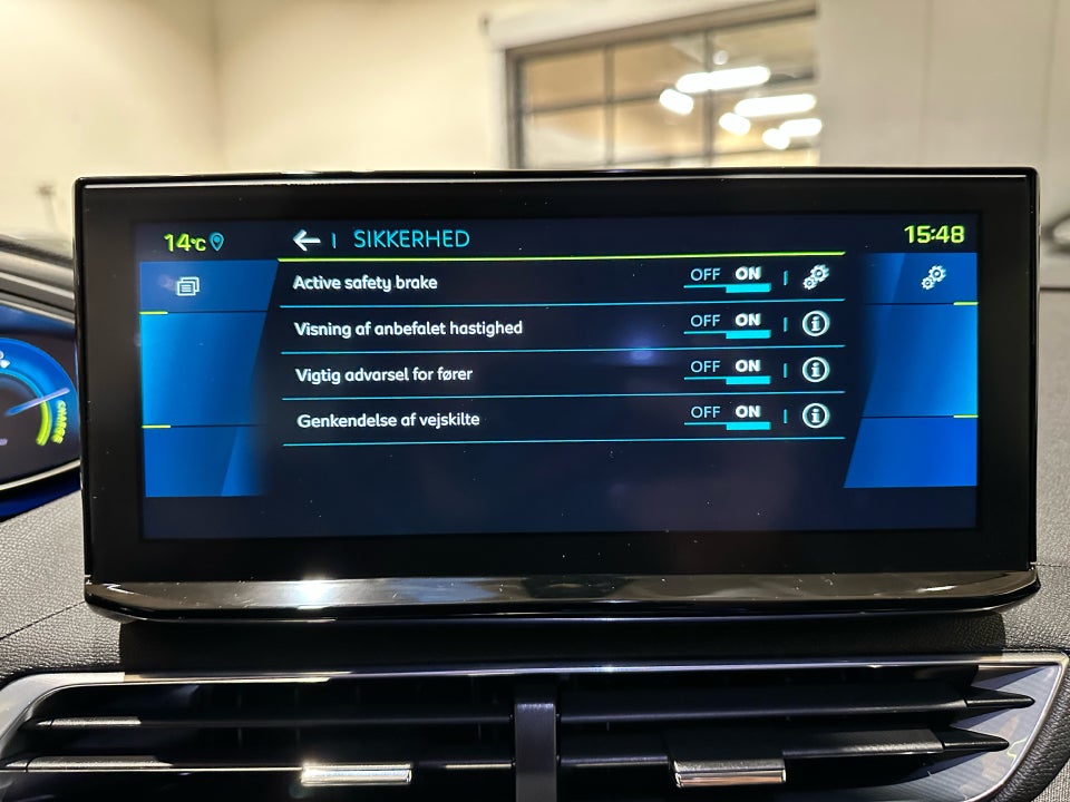 Peugeot 3008 1,6 Hybrid Allure Pack EAT8 5d