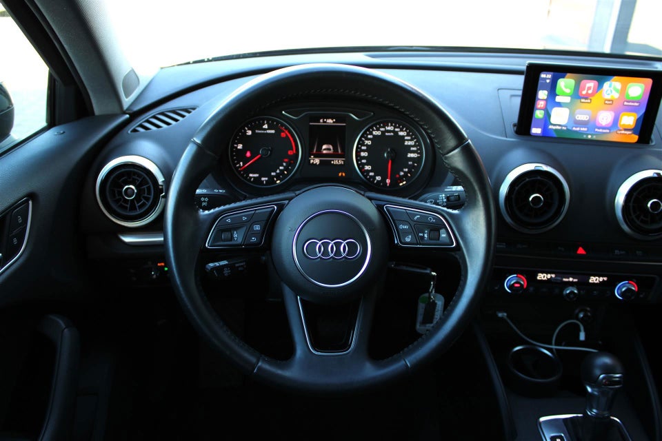 Audi A3 30 TDi Sport Limited Sportback S-tr. 5d