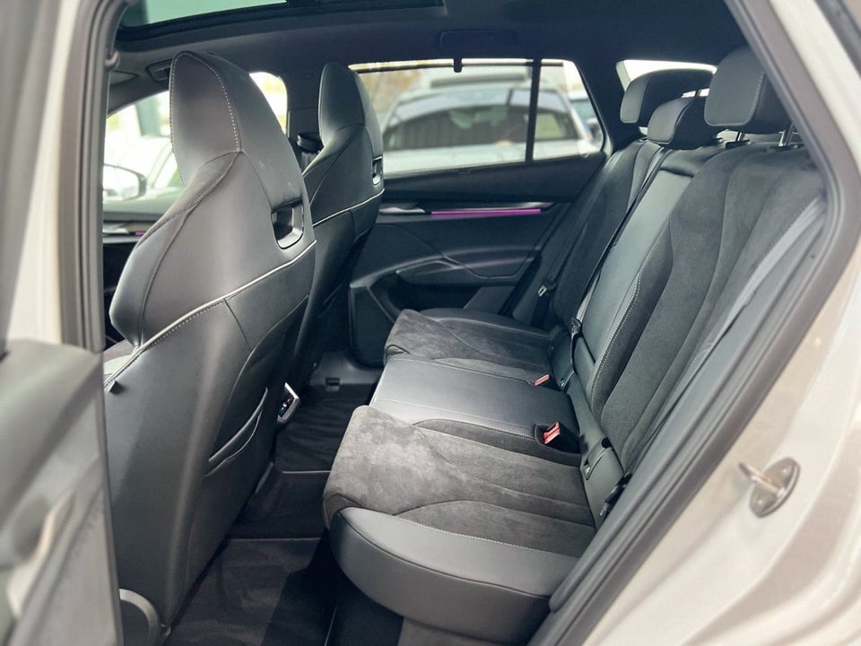 Skoda Enyaq 85 iV Sportline Advanced 5d