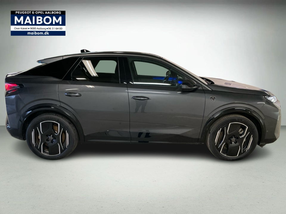 Peugeot e-3008 77 GT Pack 5d