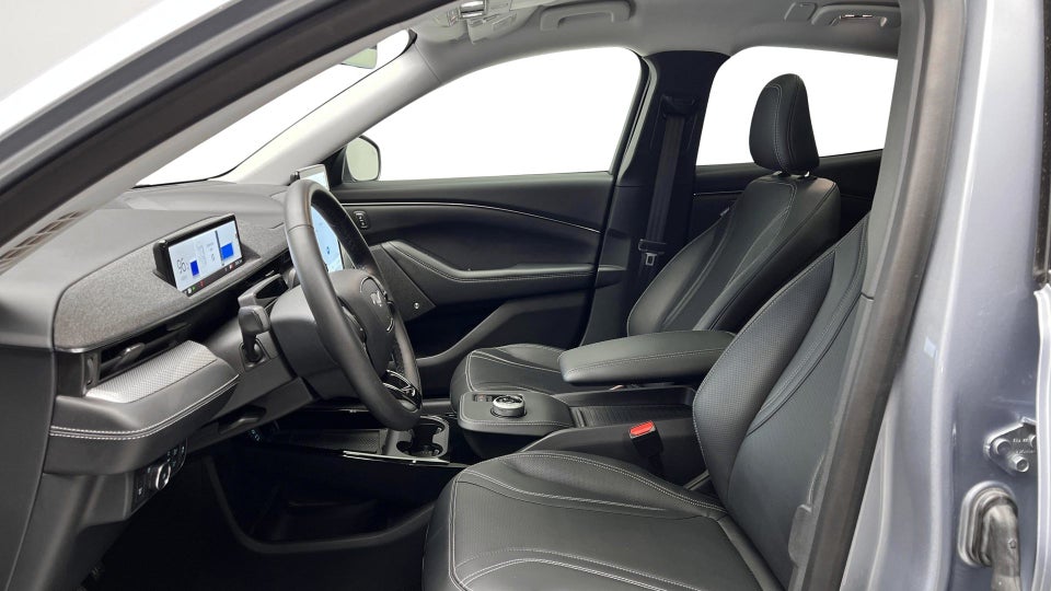 Ford Mustang Mach-E 98 Extended Range 5d